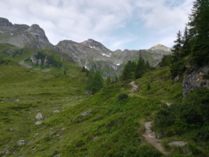Wanderweg zur Keinprechthütte