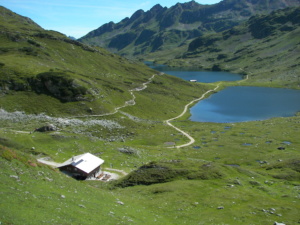 Giglachseehütte mit den Seen